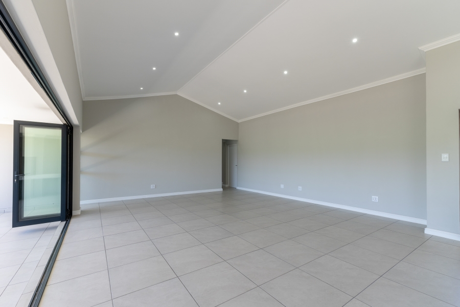 3 Bedroom Property for Sale in Reebok Western Cape